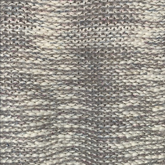 Forever 21 Sweater - Picture 2 of 2